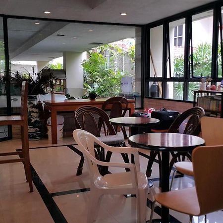 Boonthavon Aparthotel Chiang Mai Bagian luar foto
